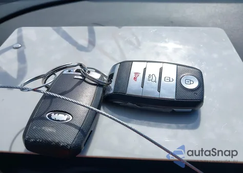 2018 Kia Niro Touring из США, поврежденный, VIN KNDCE3LC8J5138380